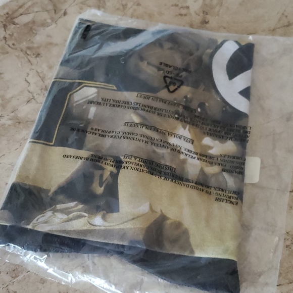 Vintage Overwatch Tshirt - Picture 2 of 3